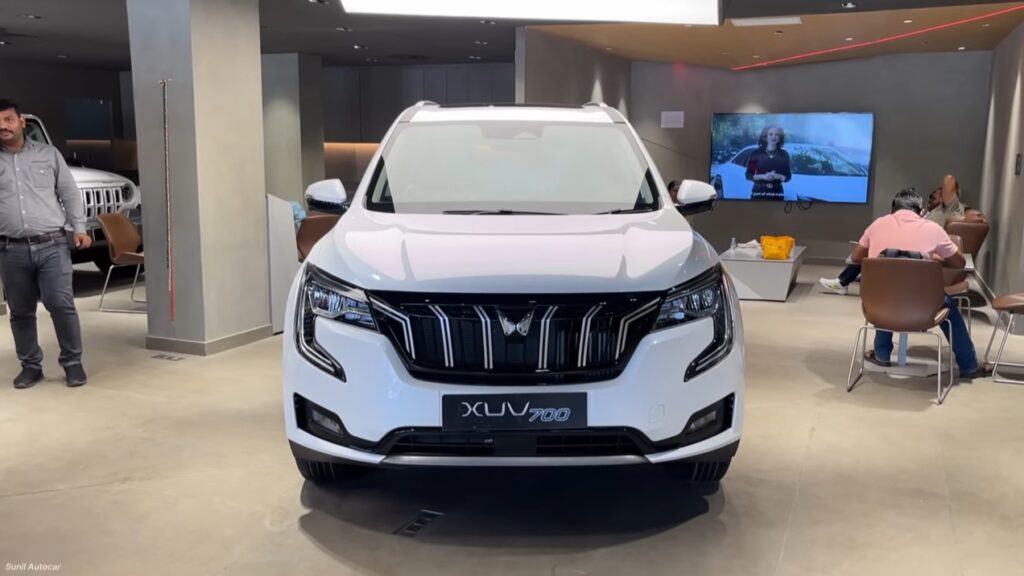 Mahindra XUV700 2025